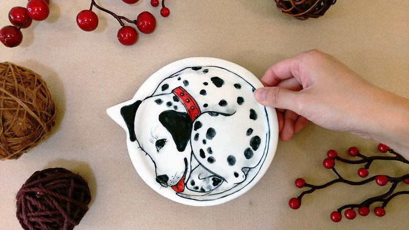 Valentine's Day birthday gift preferred Dalmatian dog child underglaze painted pinch modeling plate - Small Plates & Saucers - Porcelain Multicolor