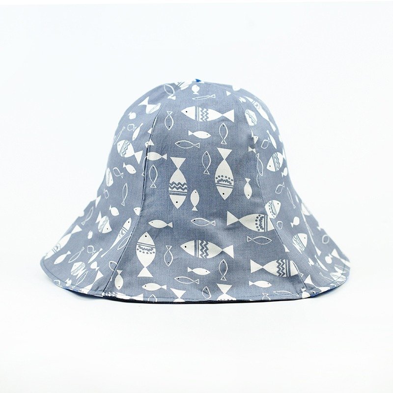 Calf Village Calf Village Handmade Two-sided Cap Men and Women Fisherman Hat Fish Simple Low Profile {Wild Fish Pattern} Light Gray [H-262] - หมวก - ผ้าฝ้าย/ผ้าลินิน สีเทา