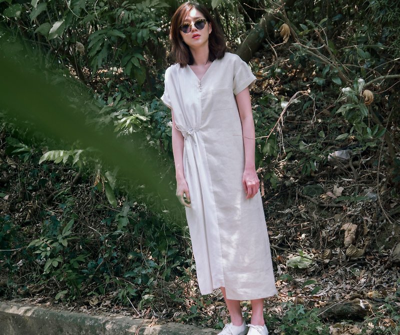 Caleana Asymmetrical Two-Tone Linen Dress - ชุดเดรส - ผ้าฝ้าย/ผ้าลินิน สีกากี