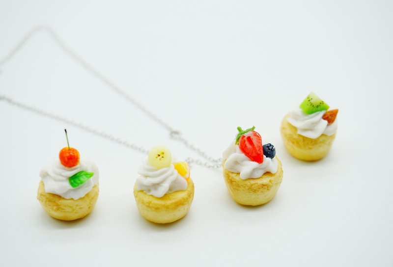MoonMade Original Handmade Pocket Fruit Tower S925 Sterling Silver Necklace Realistic Mini Fruit 挞 Fruit Pie Pendant Food Play Jewelry Creative Birthday Gift - Necklaces - Clay Multicolor