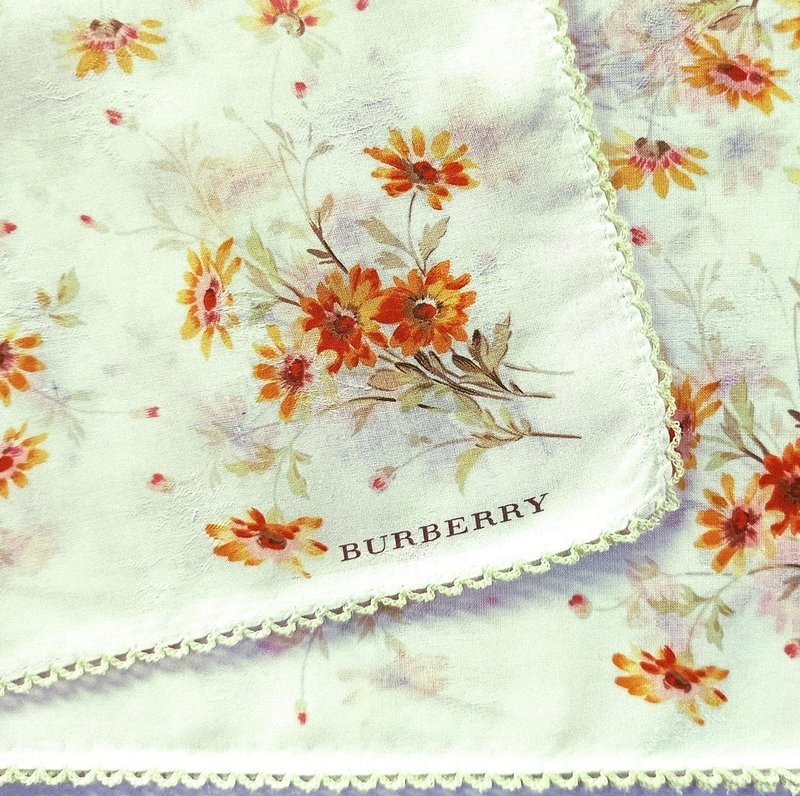 Vintage handkerchief is crafted from high-quality woven, 20 x 19 inches - 手帕 - 棉．麻 綠色