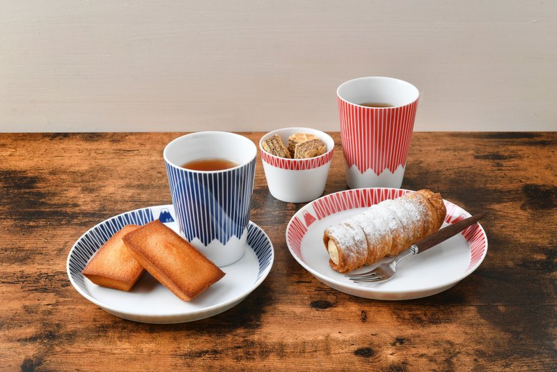 富士山圖案板 (S) 海軍藍 - 盤子/餐盤/盤架 - 陶 藍色