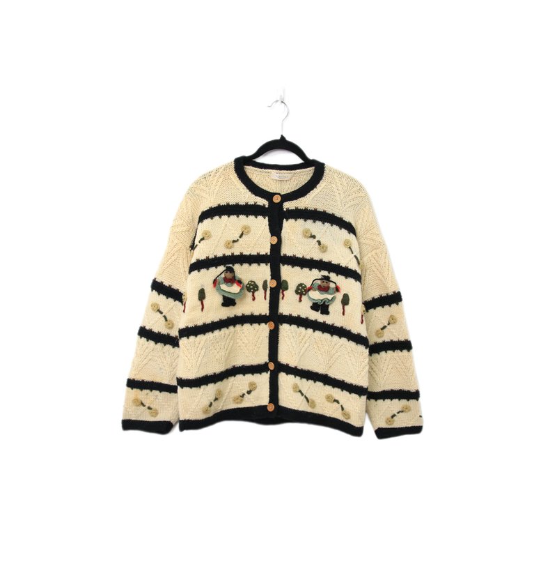 Back to Green-毛料開襟外套 黑白條紋 立體花紋女孩W-07/vintage - 女毛衣/針織衫 - 聚酯纖維 