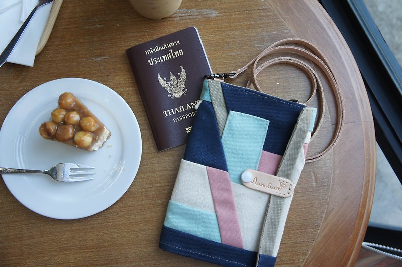 パスポートバッグ - 財布 - その他の素材 ピンク
