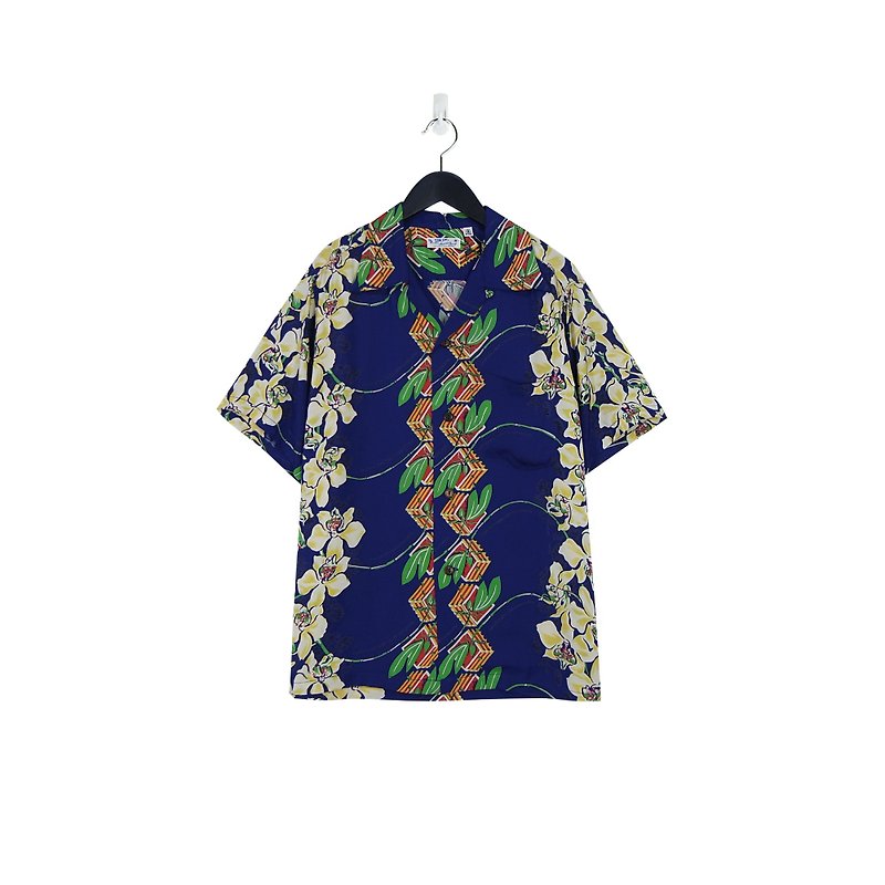 A‧PRANK: DOLLY :: Retro SUNSRF Royal Blue Plumeria Hawaiian T-shirt T806027 - เสื้อเชิ้ตผู้ชาย - ผ้าฝ้าย/ผ้าลินิน สีน้ำเงิน