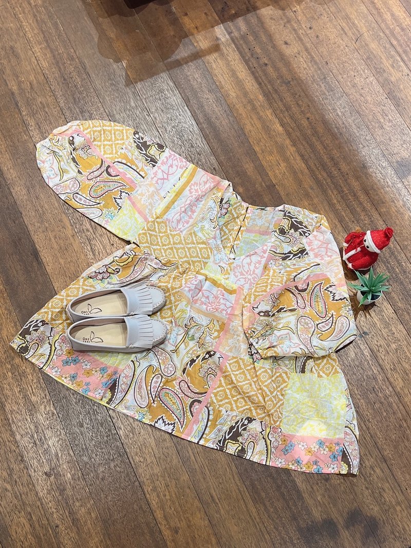 【一套穿搭】限時福袋商品 衣鞋一次購足 真皮豆豆鞋 JOY V領上衣 - 女上衣/長袖上衣 - 其他材質 