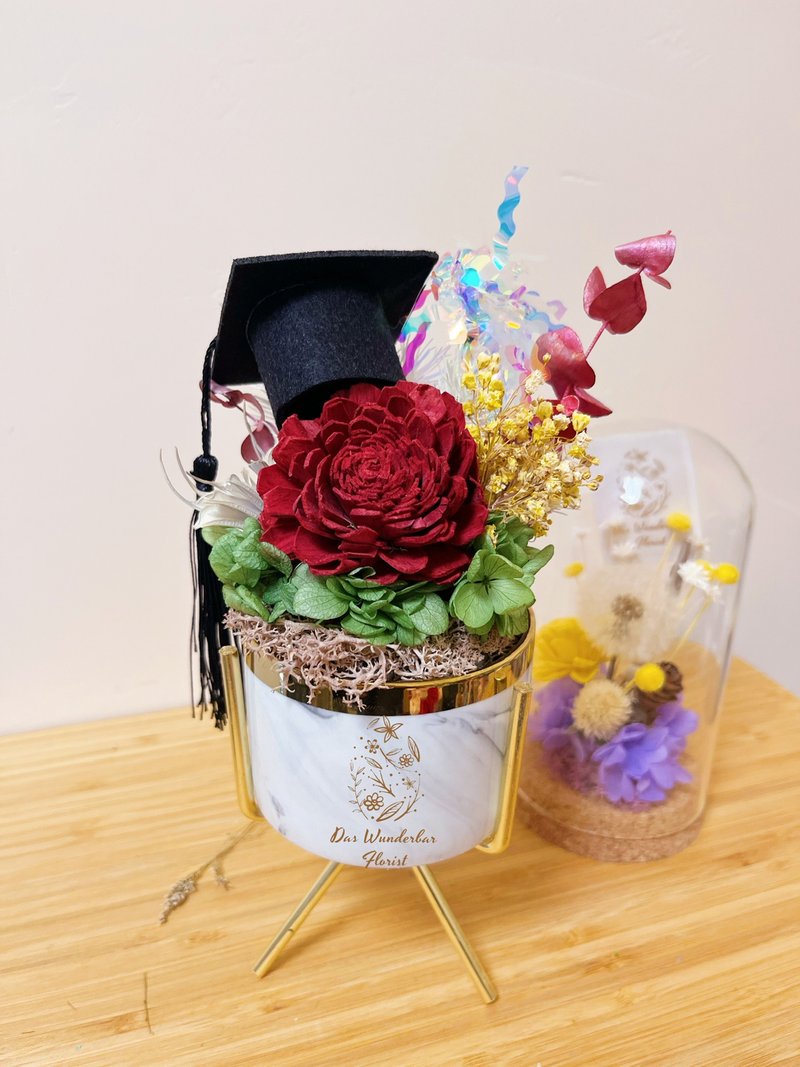 Mini Table Flower - Graduation Theme_Red Sola - ตกแต่งต้นไม้ - พืช/ดอกไม้ สีแดง