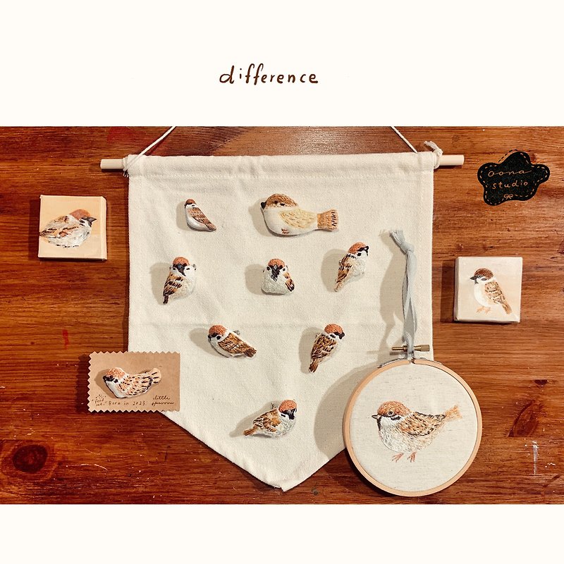 Difference-Little Sparrow Series - Embroidery Works and Mini Paintings - Brooches - Other Materials 