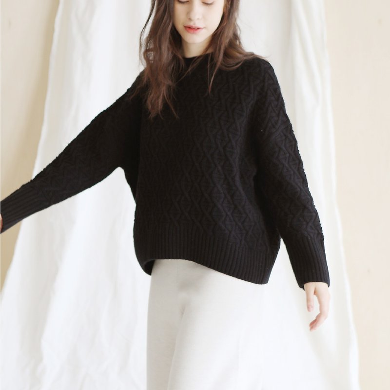KOOW dark river wool cashmere three-dimensional twisted silhouette pullover sweater half-high collar arc hem inside - Women's Sweaters - Wool 