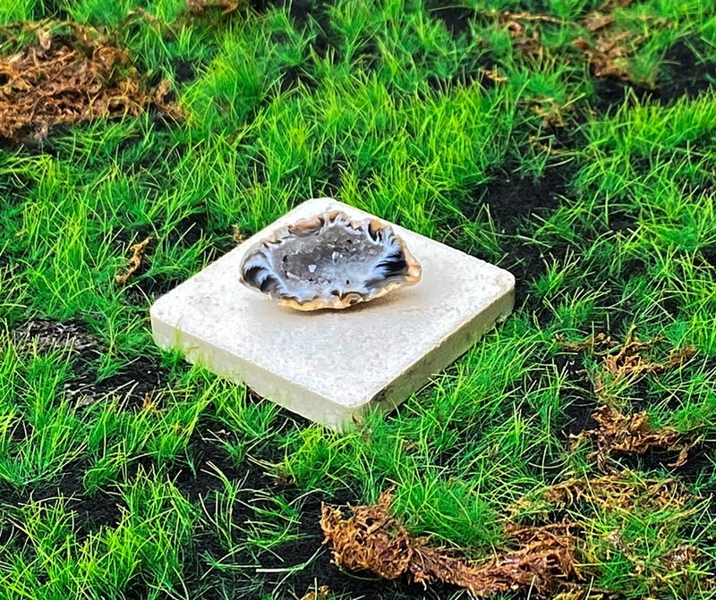 能量擺飾-瑪瑙可愛小晶洞聚寶盆 招財 療癒 開運 原礦 快速出貨 - 擺飾/家飾品 - 水晶 多色