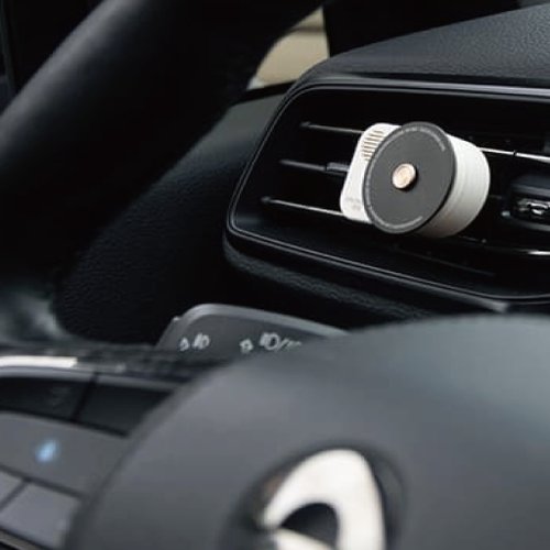 Tacle 它可設計汽車用品 Tacle 它可 北歐復古唱片機 汽車香水 - 月白