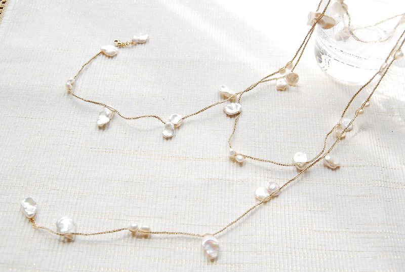 Keshipearl Lariette Gold x White (also a long necklace) - สร้อยคอยาว - เครื่องเพชรพลอย ขาว