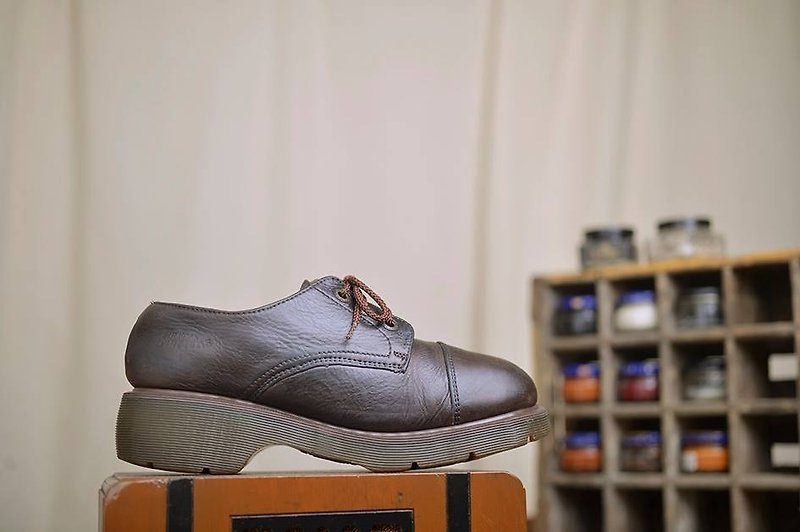 Vintage Dr. Martens 3-hole Martin Boots Inch Old Martin - รองเท้าลำลองผู้ชาย - หนังแท้ สีนำ้ตาล