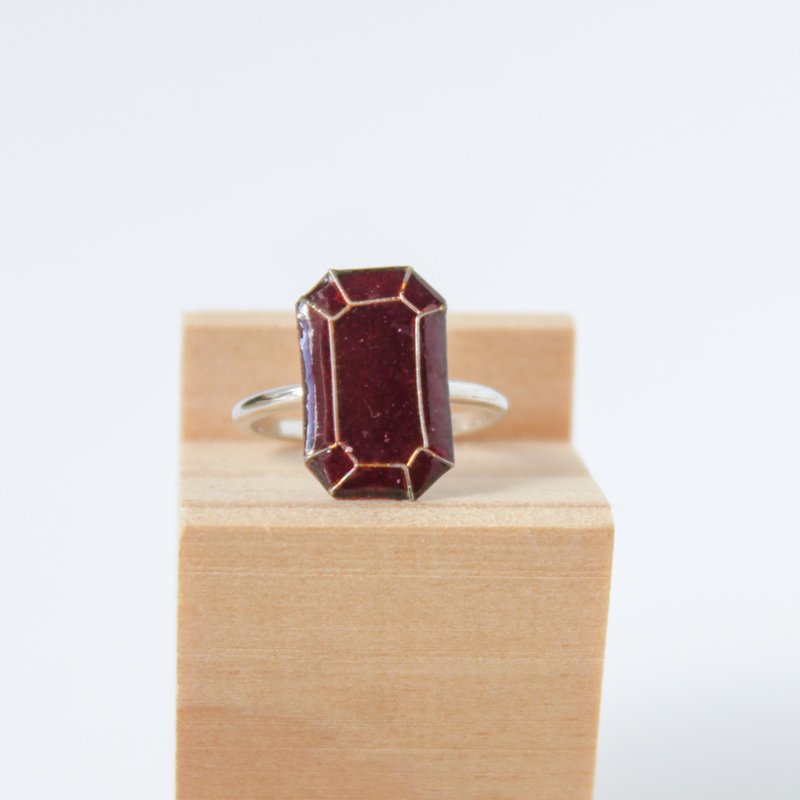 Cloisonne ring January birthstone garnet color - แหวนทั่วไป - วัสดุอื่นๆ สีแดง