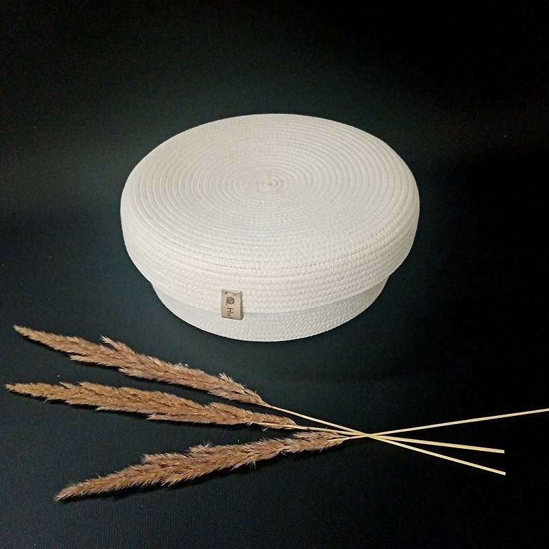 Round basket with lid for storage - Storage - Cotton & Hemp White