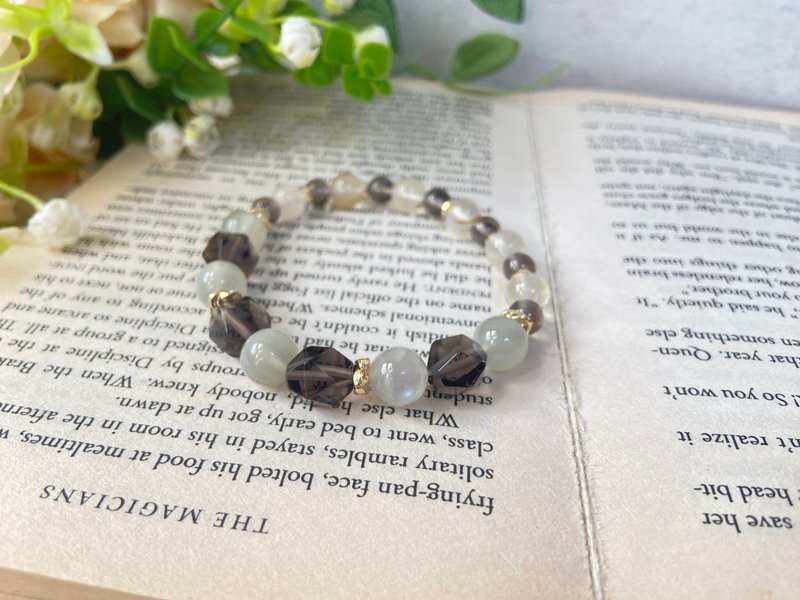 冰曜/灰綠月光石/黃膠花 - 手鍊/手環 - 水晶 多色