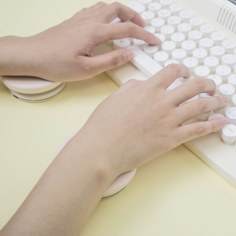 Actto mini keyboard x TANNSEN detachable hand rest - อื่นๆ - วัสดุอื่นๆ 