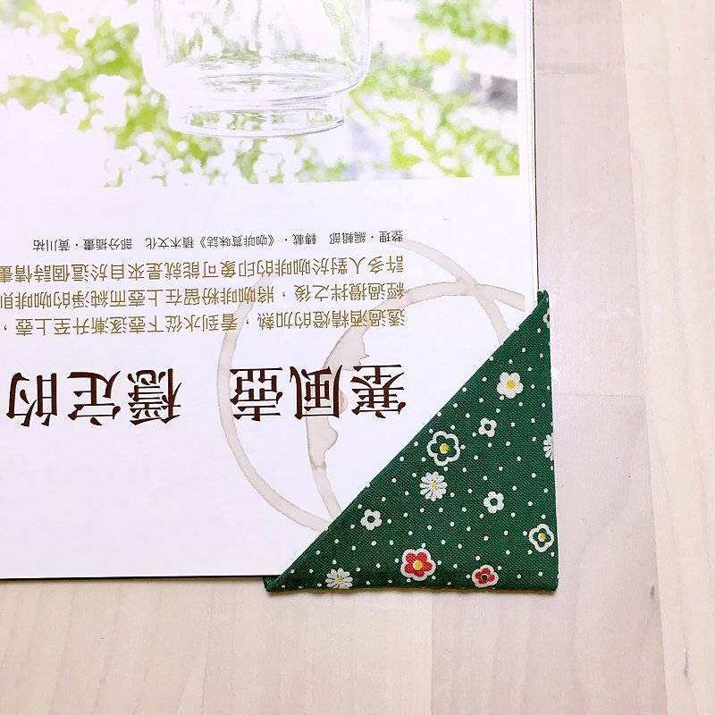 Handmade Green Floral Bookmark - Bookmarks - Cotton & Hemp Green
