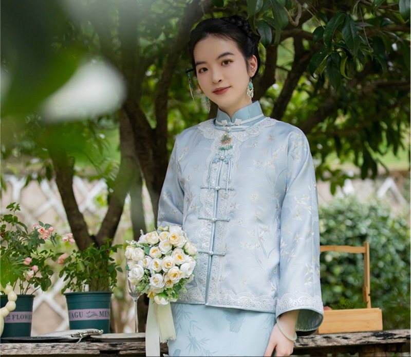 Yujinlan New Chinese Retro Spring and Autumn All-match Button Top Cheongsam Jacket - Women's Tops - Other Materials Blue