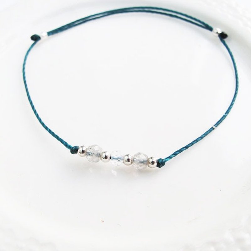 Big staff Taipa [handmade silver] Labradorite × white crystal × cutting beads super fine wax rope bracelet - Bracelets - Gemstone White