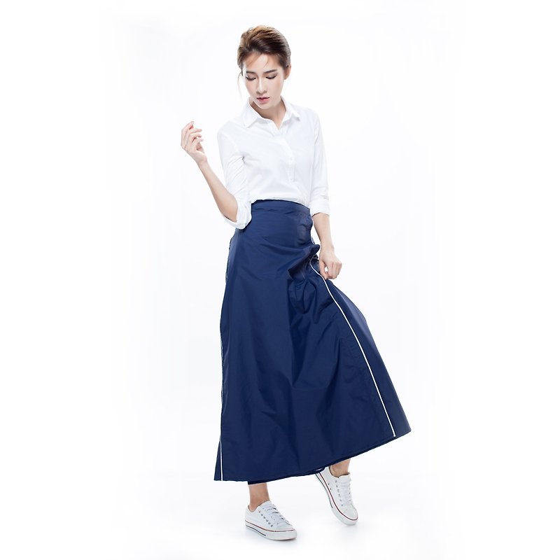 【MORR】Rainsk Multi-use skirt - Midnight Blue - ร่ม - วัสดุกันนำ้ สีน้ำเงิน