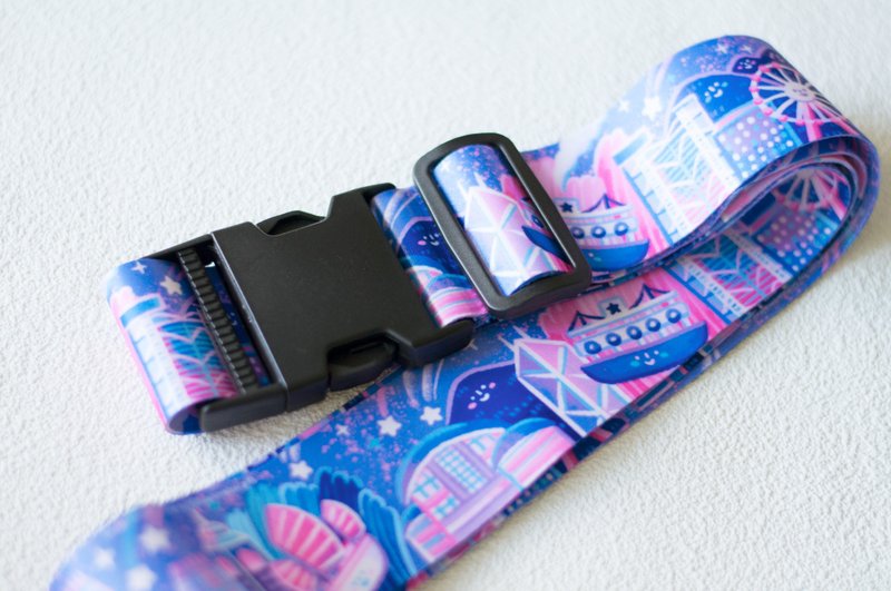 Original design Victoria Harbor night view luggage strap - Luggage & Luggage Covers - Polyester Purple