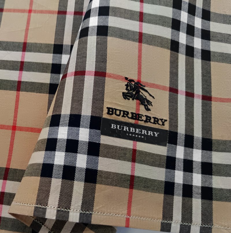 Burberry Vintage Handkerchief Brown Check 19 x 19 inches. - 手帕 - 棉．麻 卡其色
