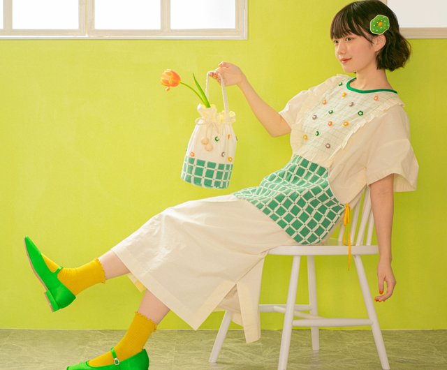 Flower Hill Dress - GREEN - ショップ HOWTOVENUS ワンピース - Pinkoi