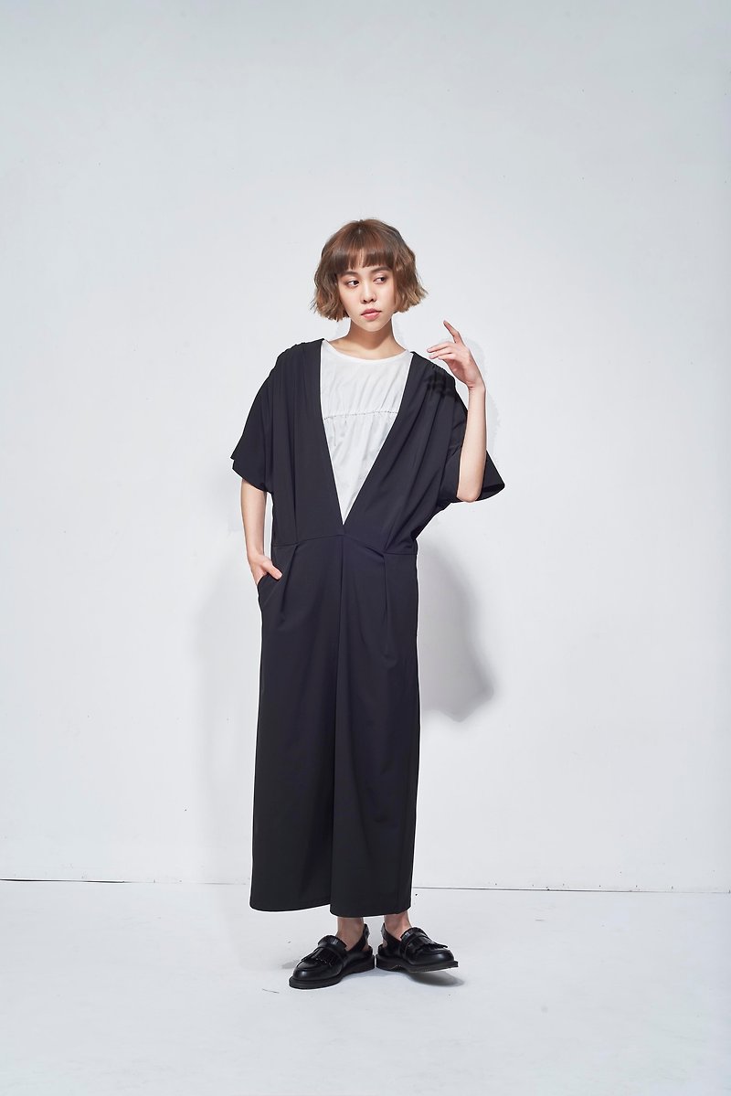 8 lie down . Open V Sleeve Ruffled Jumpsuit - Overalls & Jumpsuits - Polyester Black