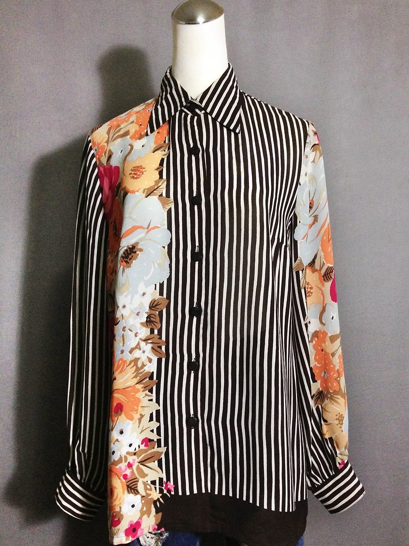 Time ancient [antique shirt / striped flowers chiffon antique shirt] abroad back to VINTAGE - เสื้อเชิ้ตผู้หญิง - เส้นใยสังเคราะห์ หลากหลายสี