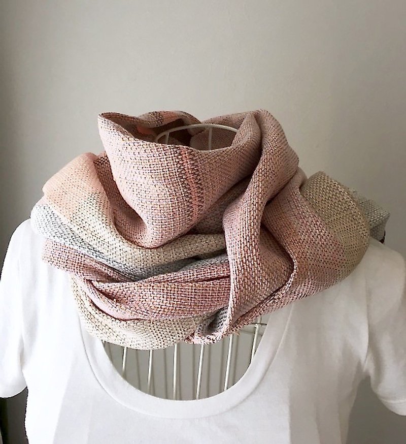 【リネン&綿：オールシーズン】手織りストール "Pink & White" - 絲巾 - 棉．麻 粉紅色