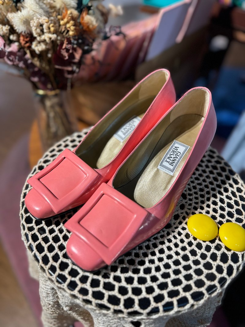 Versace cute pink shoes - รองเท้าหนังผู้หญิง - ไฟเบอร์อื่นๆ สึชมพู