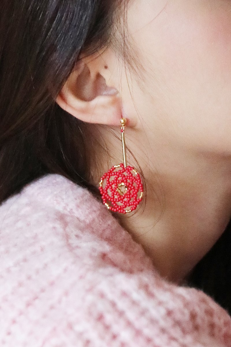 Daisy Flower Drop Earrings - ต่างหู - โลหะ สีแดง