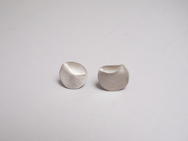 【YunShao Jewelry】Line Series #a315 Bent Earrings - Earrings & Clip-ons - Silver Silver