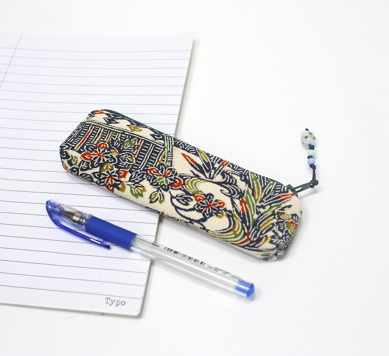 not much. The small pen-pencil | kimono cloth - the creation of a limited edition Doo eight - กล่องดินสอ/ถุงดินสอ - ผ้าฝ้าย/ผ้าลินิน สีเขียว