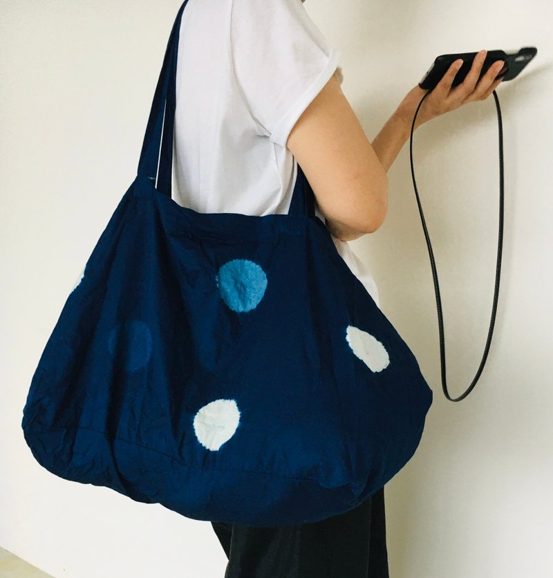 Blue dyed tie-dye light cotton bag - Messenger Bags & Sling Bags - Cotton & Hemp Blue