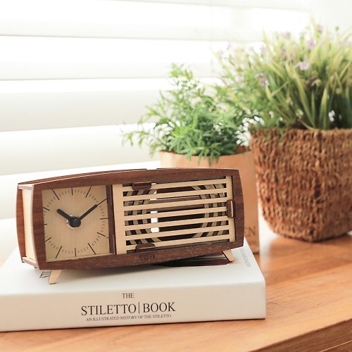 質木模型 手作模型 復古收音機時鐘 木製組合手機架擺飾