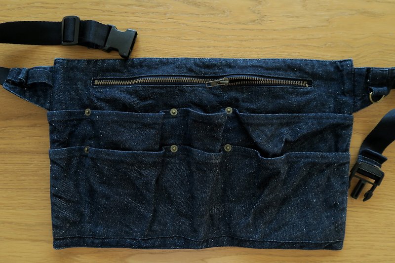腰間工具袋 | 丹寧 | 深藍 - 化妝袋/收納袋 - 棉．麻 藍色