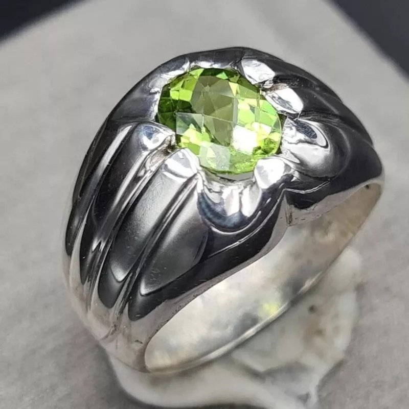 Natural Pakistan Peridot Ring Unheated Untreated Rich Vivid green Carats stone - 戒指 - 寶石 綠色