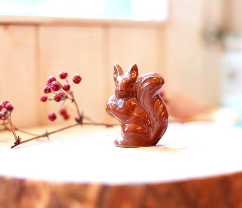 [Good day] Germany vintage fetish hand made ceramic squirrels - Items for Display - Pottery Brown