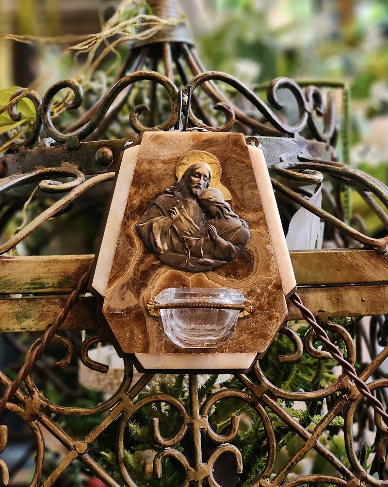 Objects of devotion | Jade Christ Holy Water font - Items for Display - Jade 