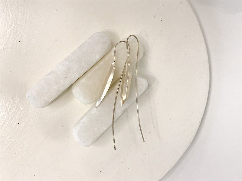 Rice husk Handmade Silver Earring (E0149) - ต่างหู - เงิน สีเงิน