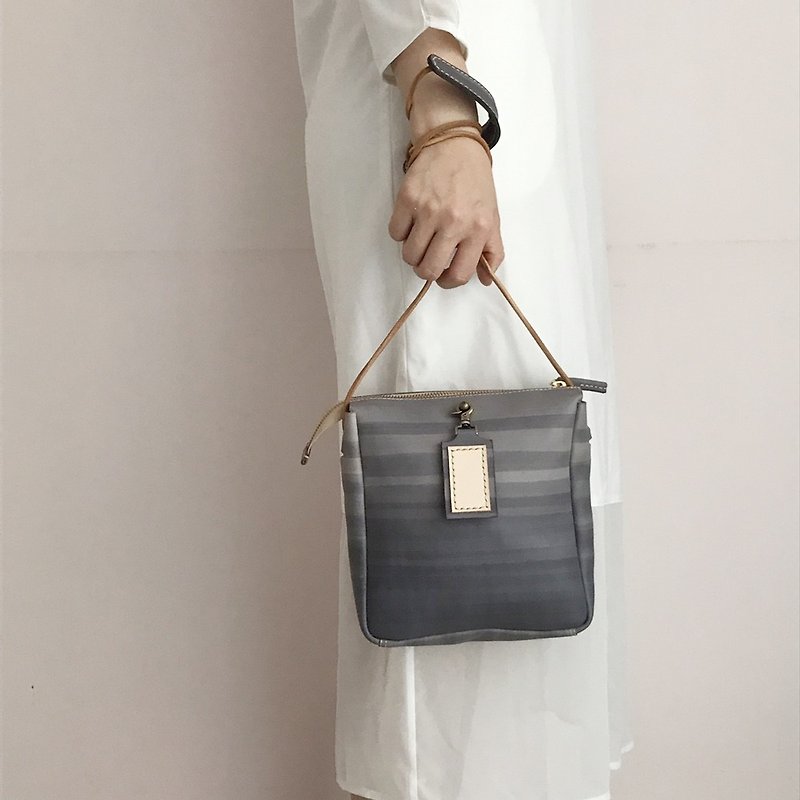 Branded bag │ square bag body + strap (without strap) │ gray blue - กระเป๋าแมสเซนเจอร์ - หนังแท้ สีเทา