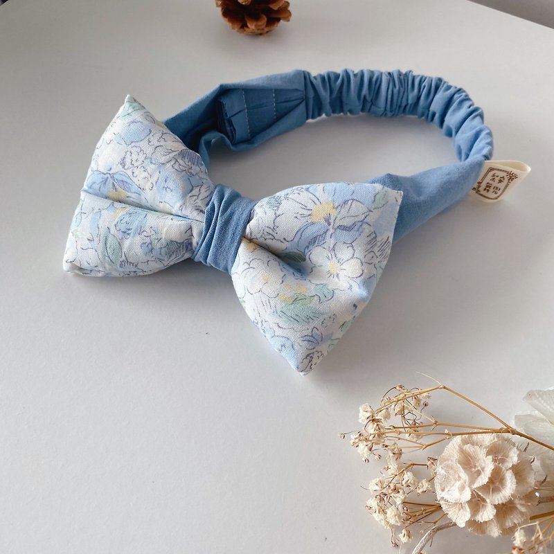 Literary blue floral handmade three-dimensional bow baby headband - หมวกเด็ก - ผ้าฝ้าย/ผ้าลินิน 