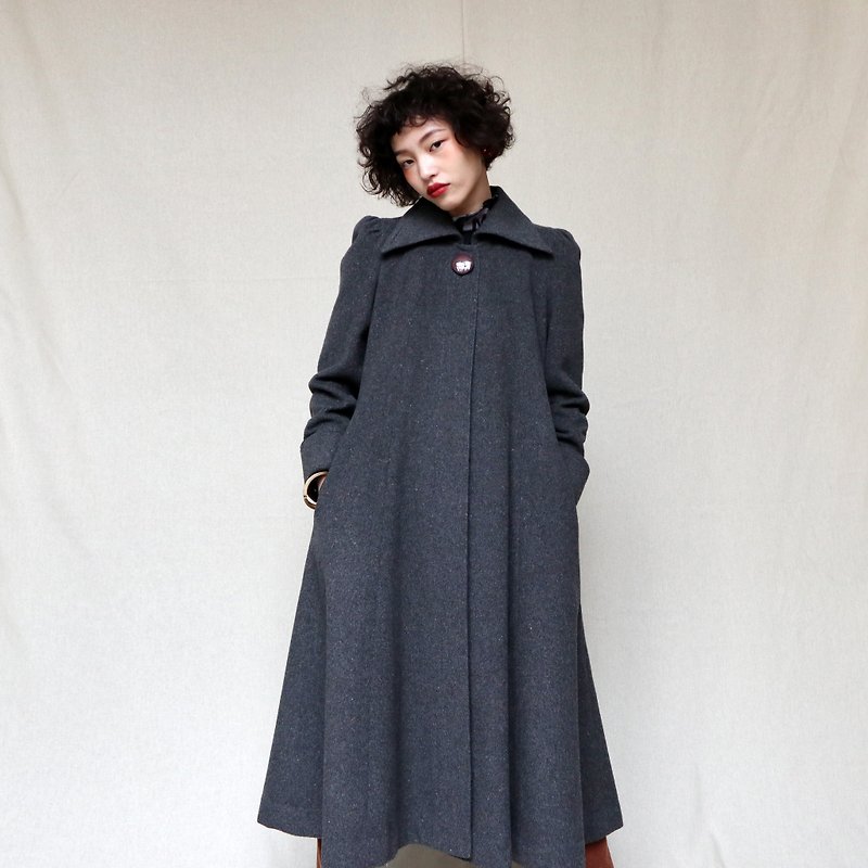Pumpkin Vintage. Ancient gray umbrella tail wool coat coat - Women's Casual & Functional Jackets - Wool Gray