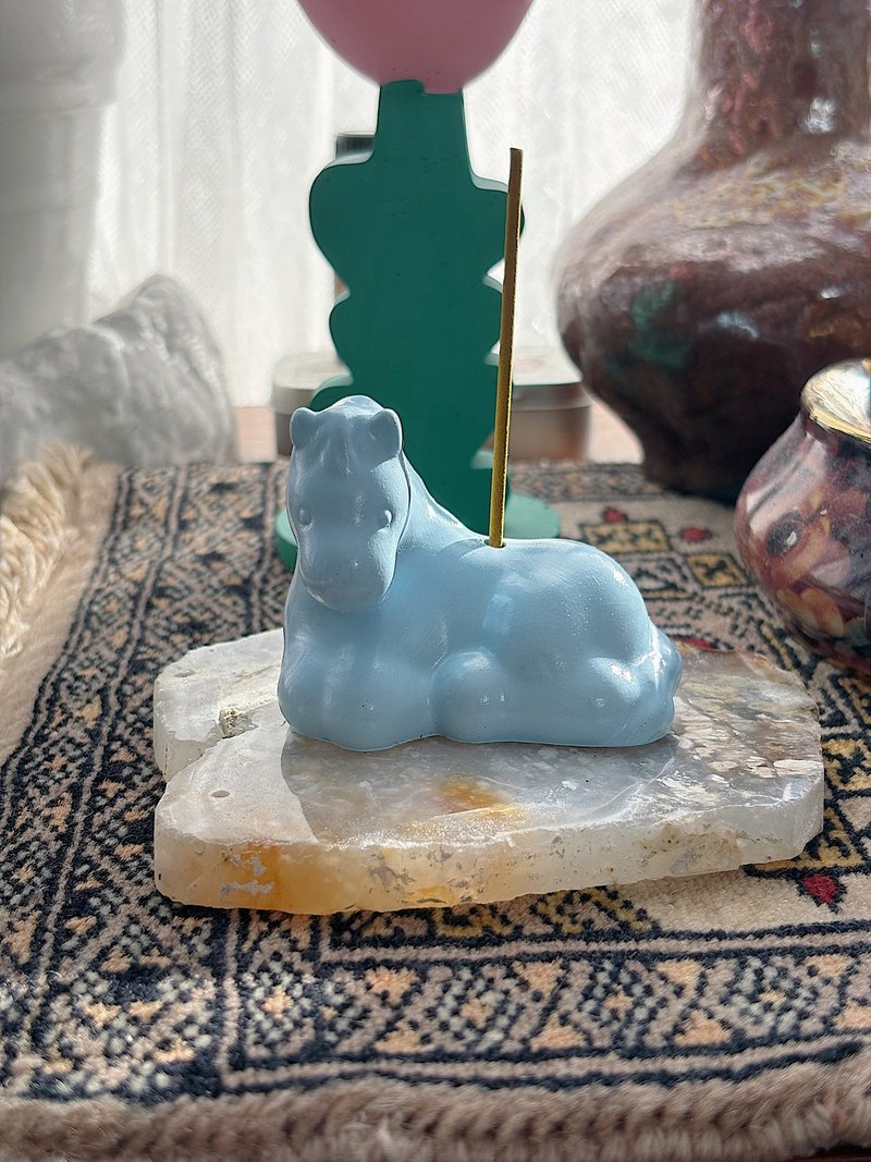 incense holder horse / naproom - ของวางตกแต่ง - วัสดุอื่นๆ 