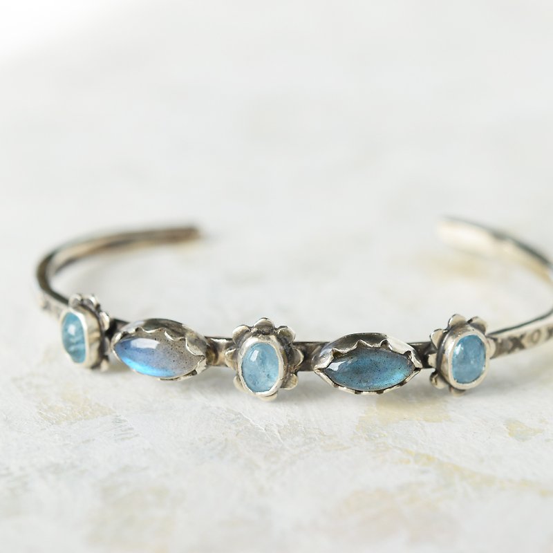 Aquamarine and Labradorite Silver 925 Bangle - Bracelets - Gemstone Blue