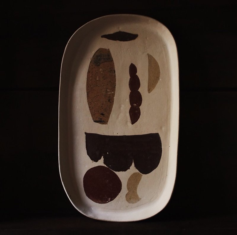 YUYAO creation pottery plate _ big long plate - จานและถาด - ดินเผา สีกากี