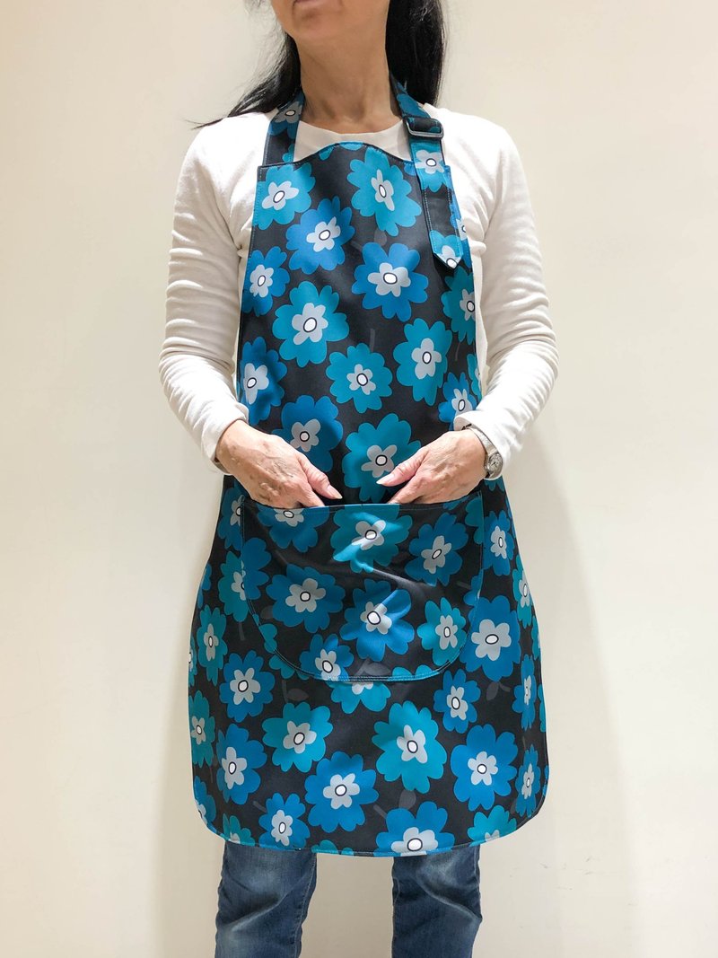 Apron - black with green flowers - ผ้ากันเปื้อน - ผ้าฝ้าย/ผ้าลินิน สีเขียว