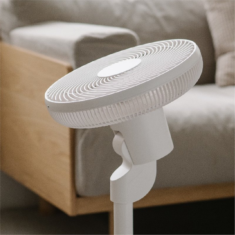 Plus-Minus-Zero XQS-G630 3D DC Circulation Fan White - Electric Fans - Resin White